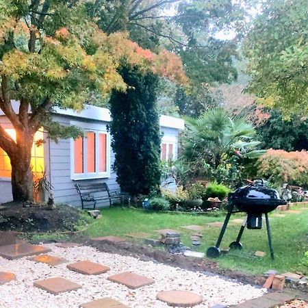 1 Bed Cottage-Museum View-Garden-Free Parking Weybridge Eksteriør bilde